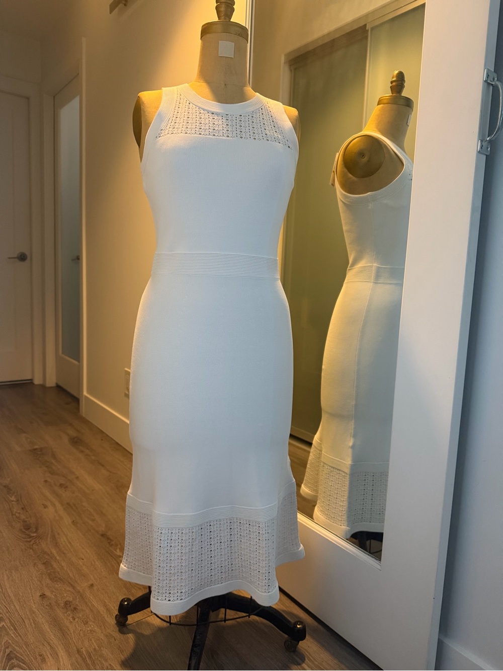 Michael Kors White Sleeveless Knit Dress with Crochet Yoke NWT - Picture 6 of 13